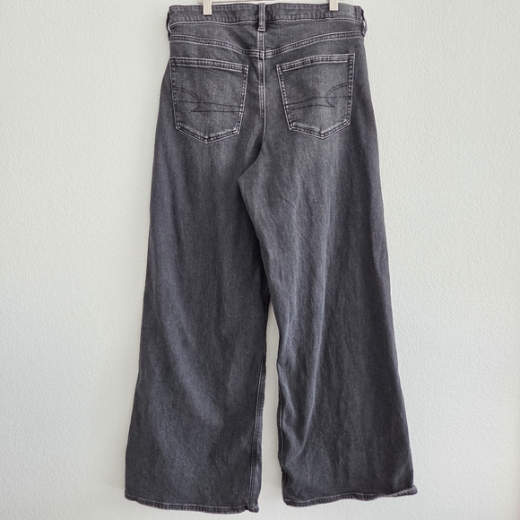 American Eagle Strigid Super High Rise Ultra Wide Leg Jeans 10 Long Black Denim - Picture 4 of 13